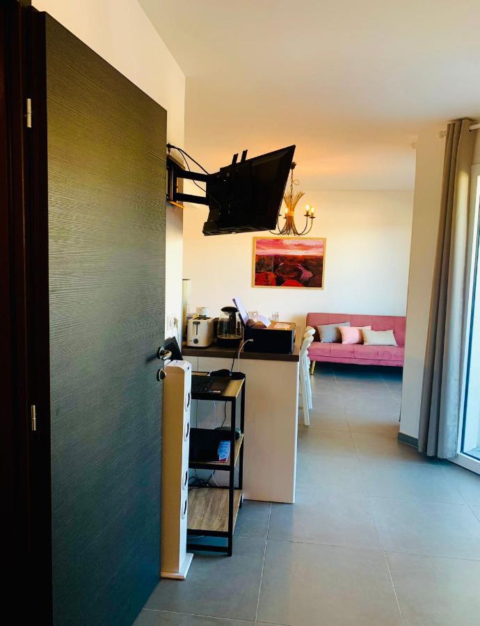 Ferienwohnung A La Belle Quatrieme Etoile Annecy Exterior foto