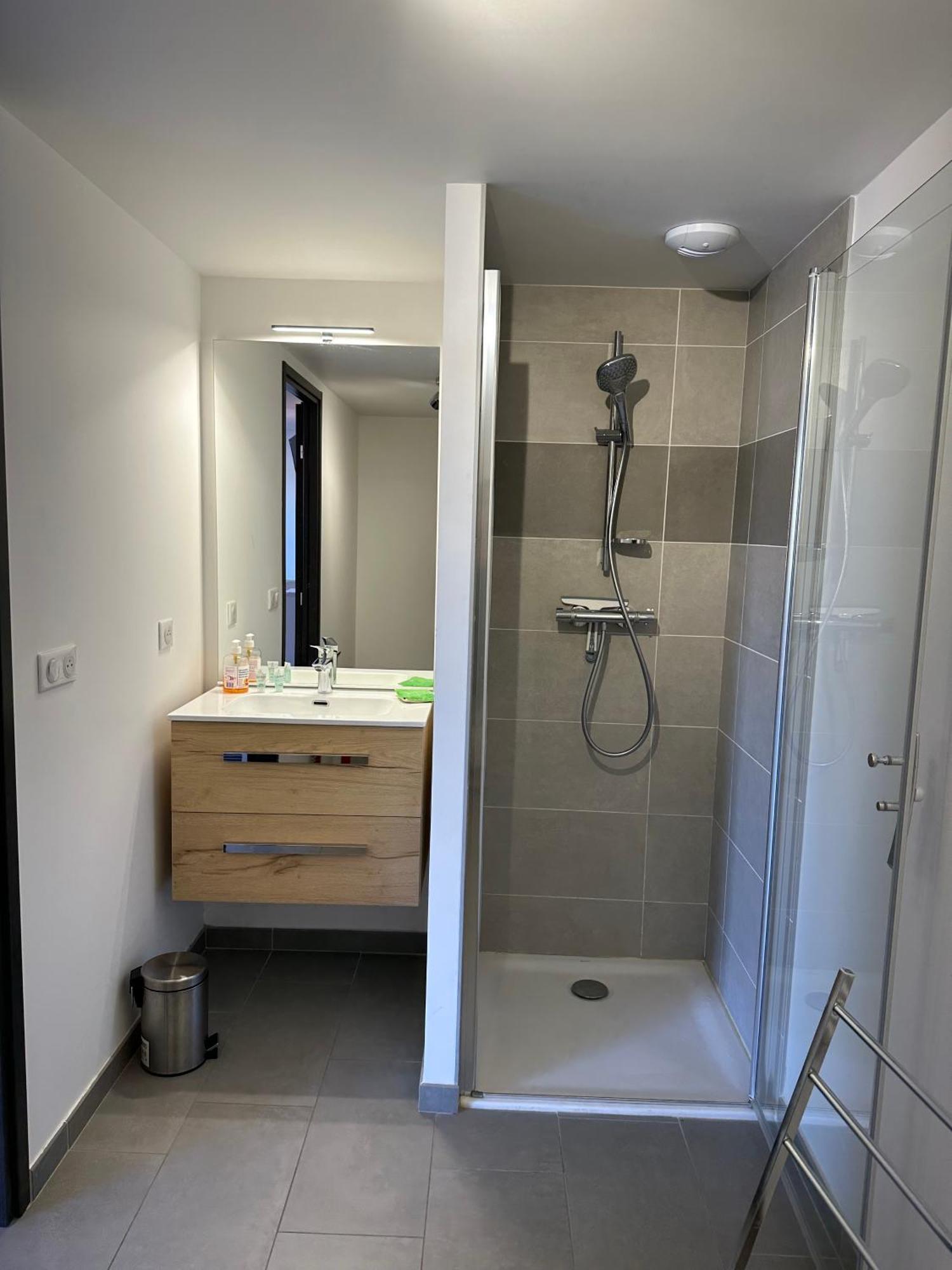 Ferienwohnung A La Belle Quatrieme Etoile Annecy Exterior foto