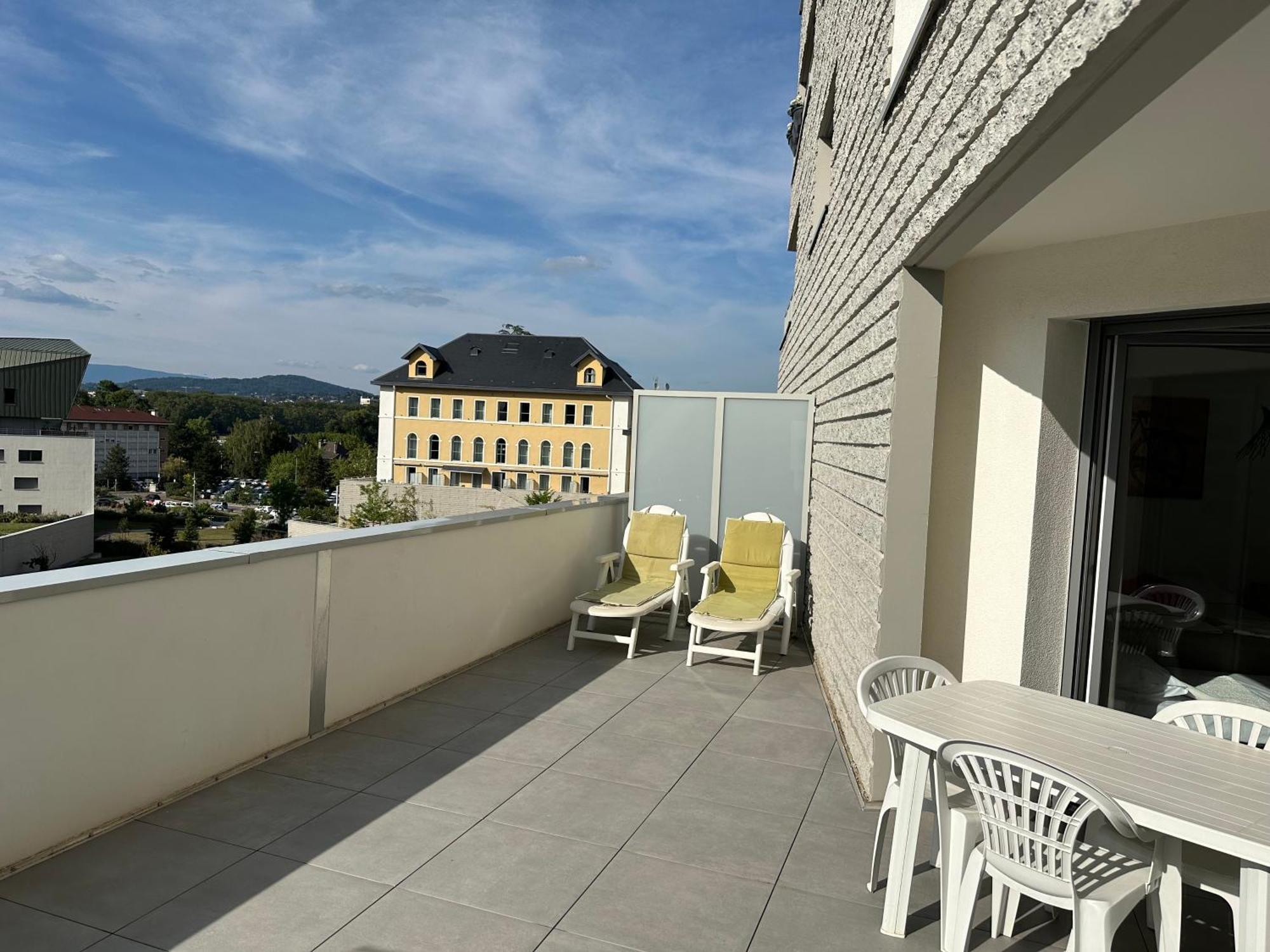 Ferienwohnung A La Belle Quatrieme Etoile Annecy Exterior foto