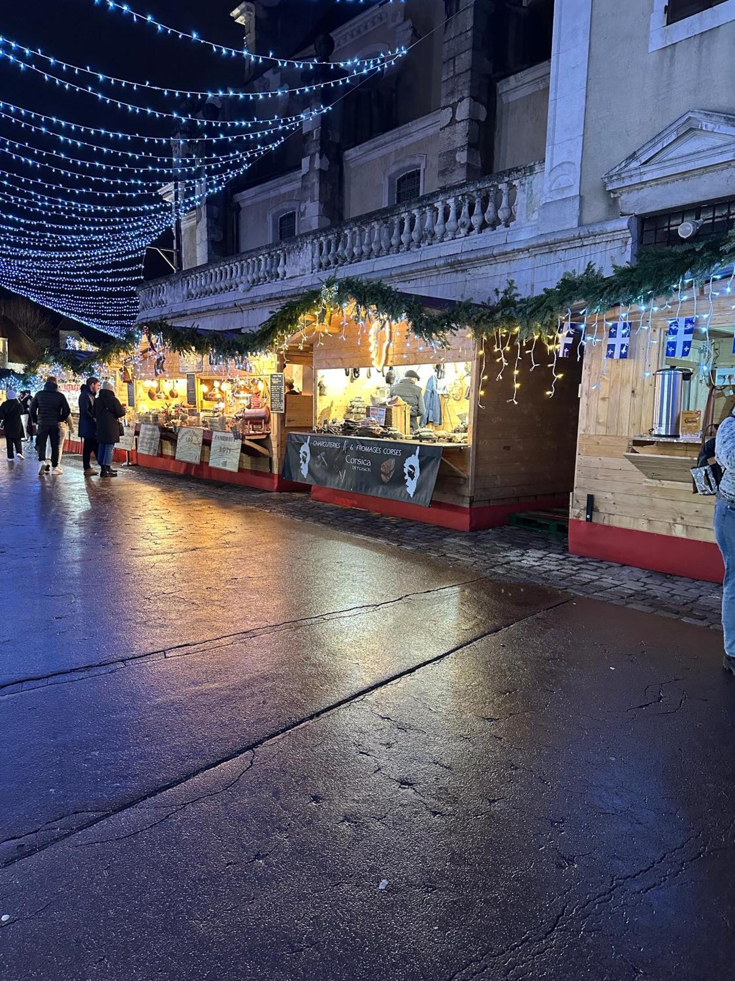 Ferienwohnung A La Belle Quatrieme Etoile Annecy Exterior foto