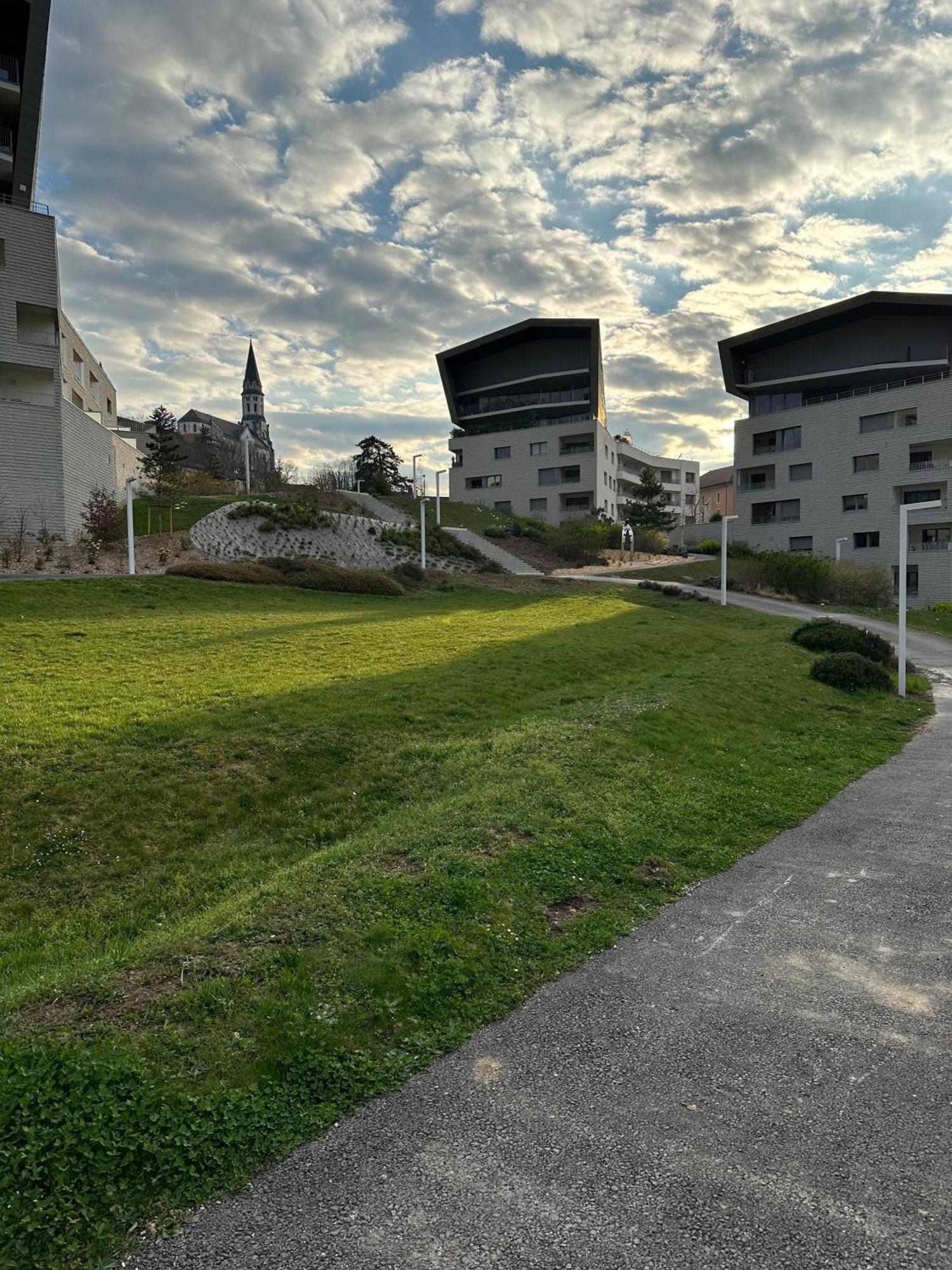 Ferienwohnung A La Belle Quatrieme Etoile Annecy Exterior foto