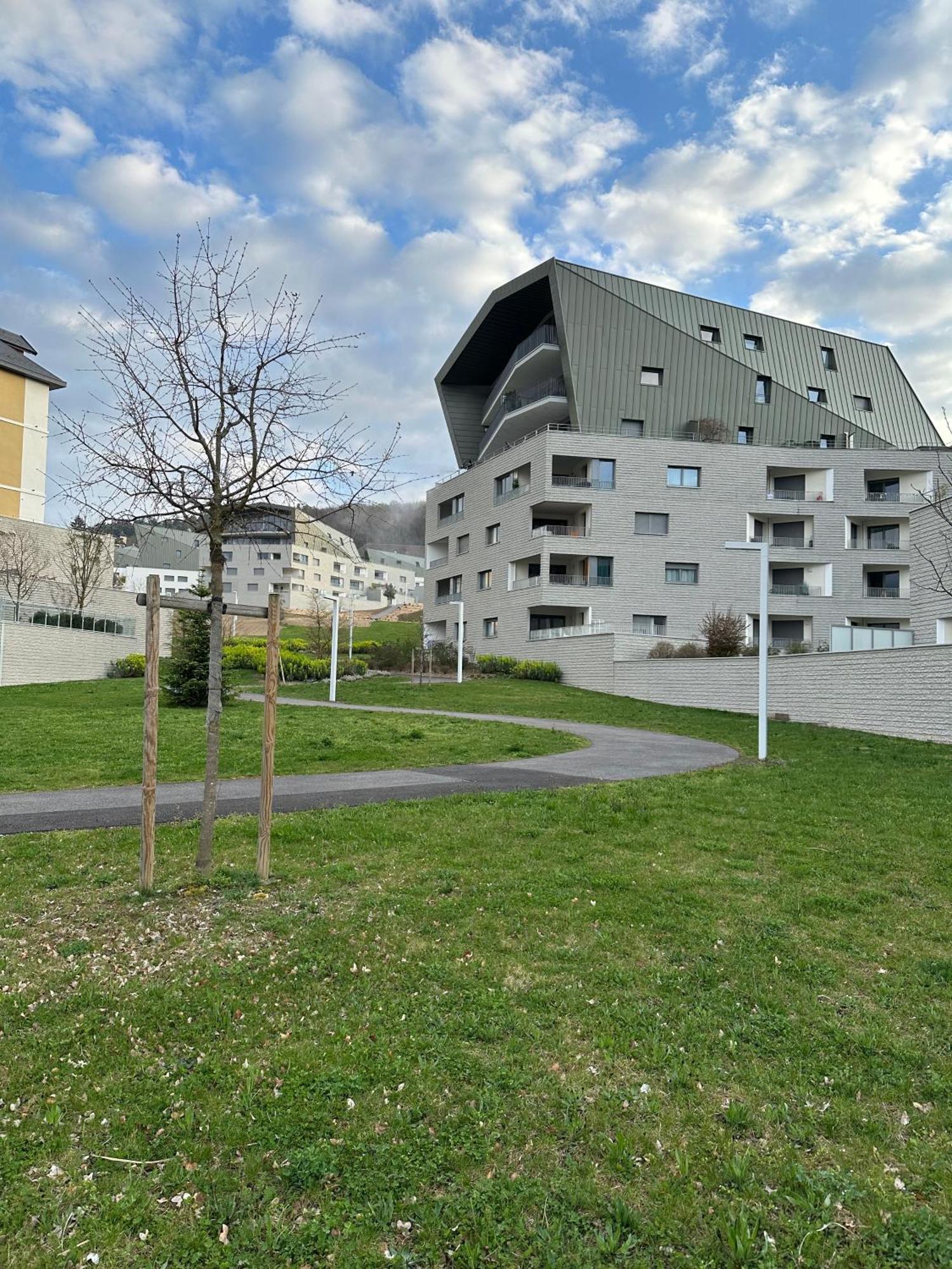 Ferienwohnung A La Belle Quatrieme Etoile Annecy Exterior foto