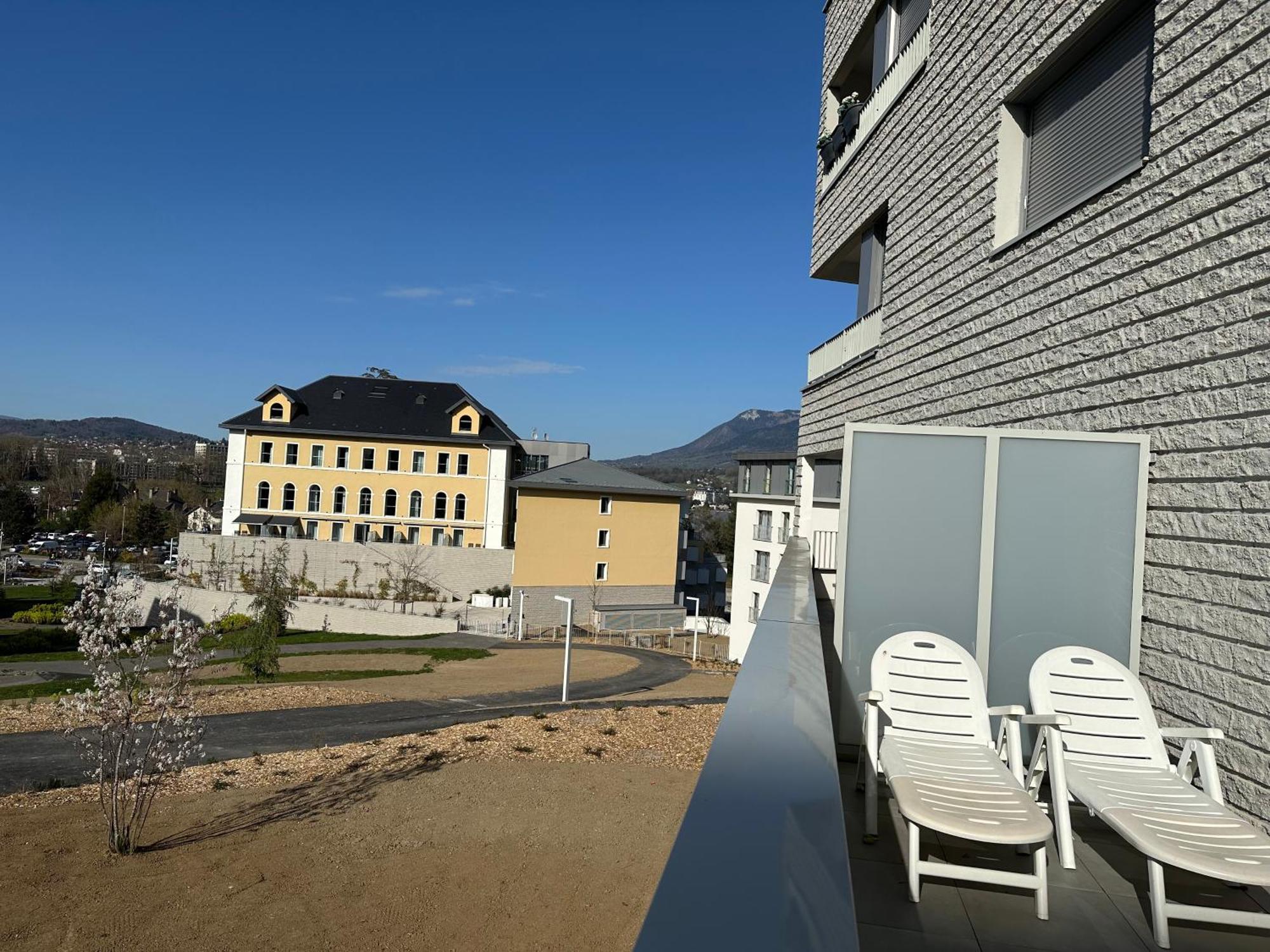 Ferienwohnung A La Belle Quatrieme Etoile Annecy Exterior foto